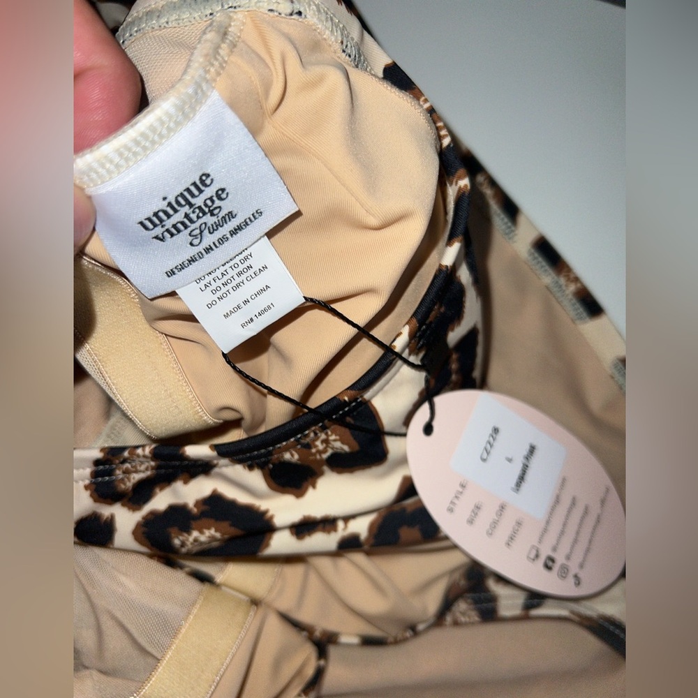 Unique Vintage Leopard Print Belted Halter Swimsuit - Large - Picture 5 of 6
